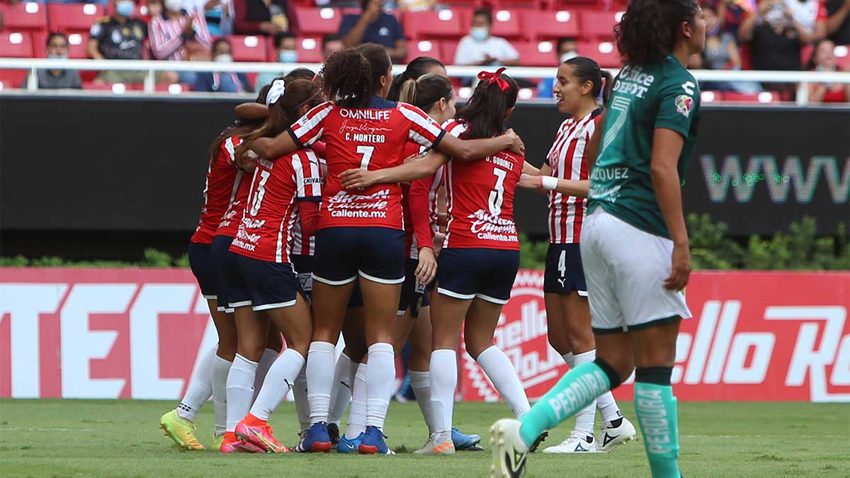 Chivas femenil se impuso 2-1 al León