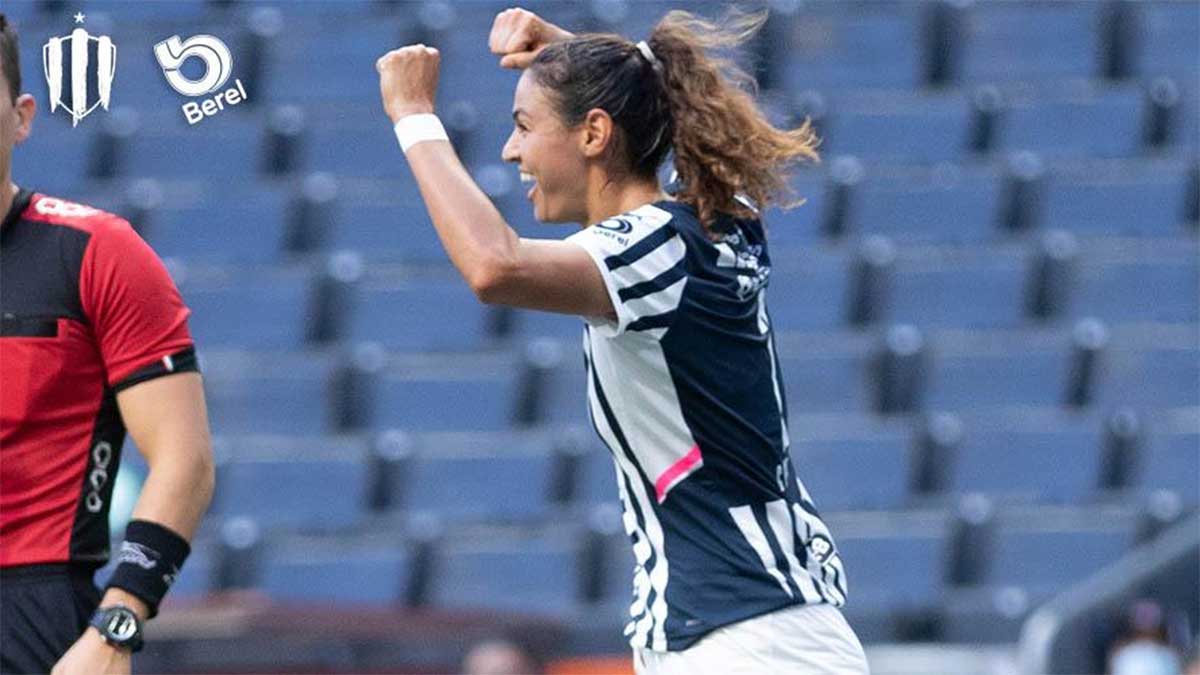 Las Rayadas de Eva Espejo vencen 2-0 a Puebla y son sublíderes  