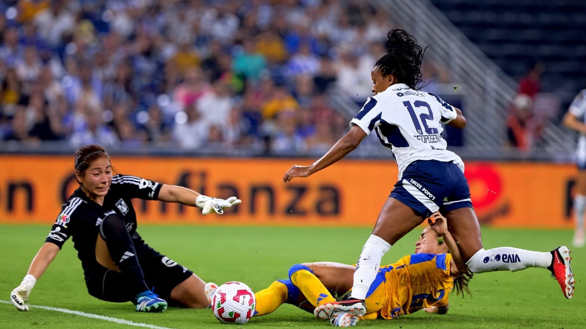 Rayadas y Tigres empatan 0-0 en el duelo de ida del Campeón de Campeonas