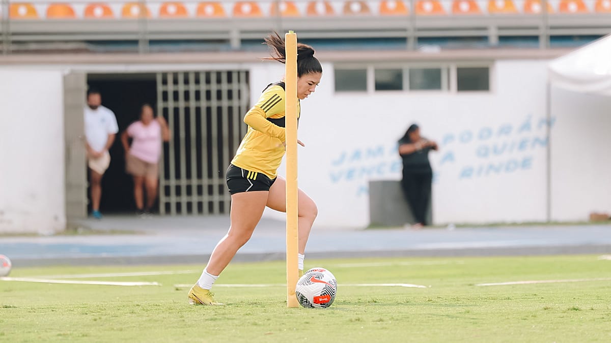 Andrea "La Chata" Hernández: "Estoy muy feliz de vestir los colores de Tigres Femenil"