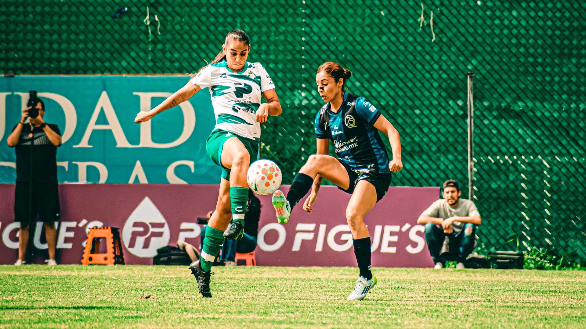 Querétaro femenil rescata el empate 1-1 ante Santos en un duelo marcado por la tormenta eléctrica