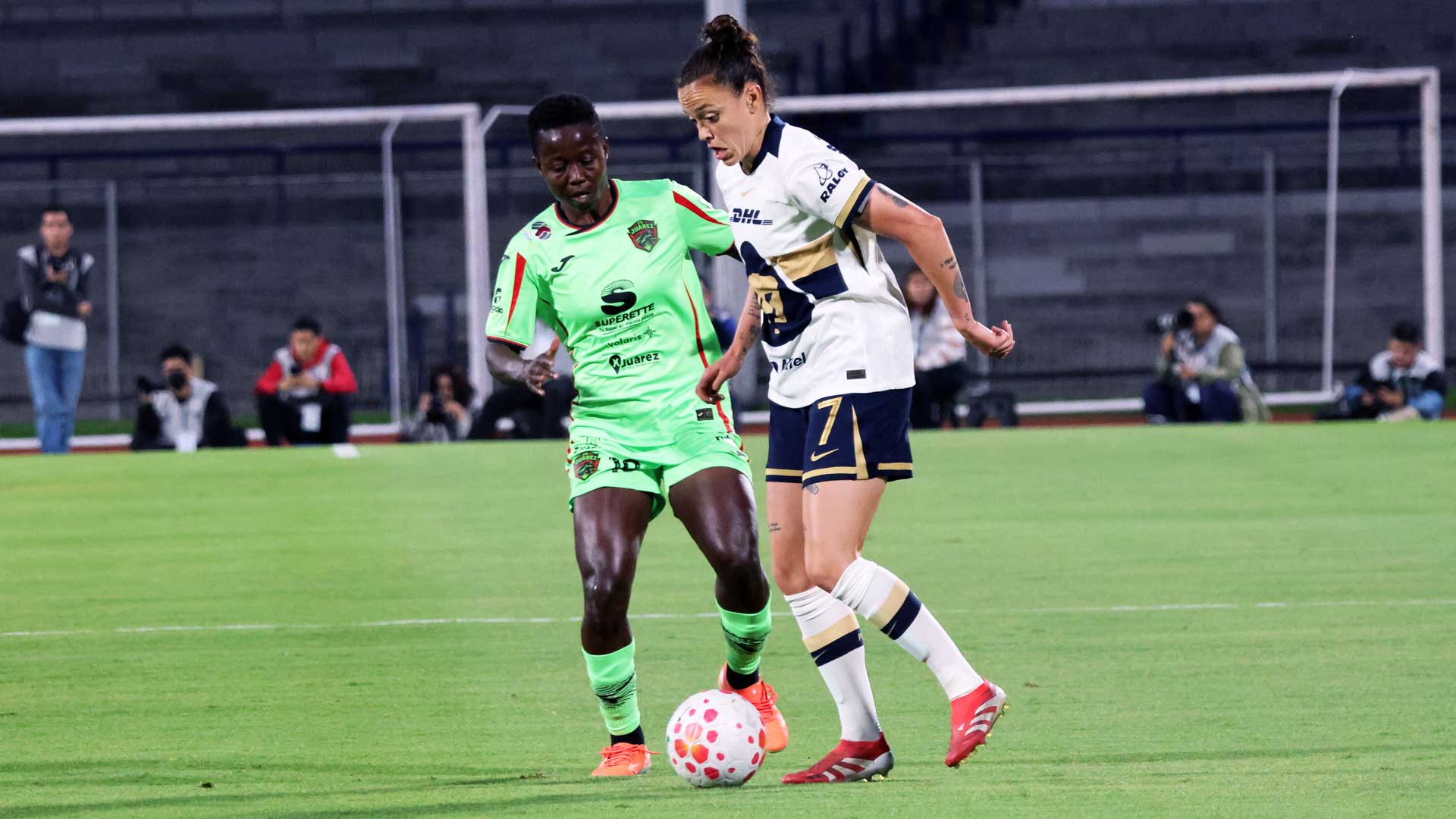 Pumas Femenil 2-2 FC Juárez: Ribeiro rescata a las auriazules con doblete