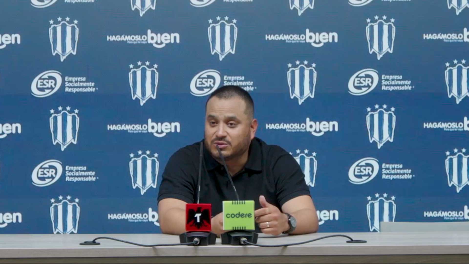 Fernando Samayoa destaca el crecimiento de sus jugadoras jóvenes tras la derrota ante Rayadas