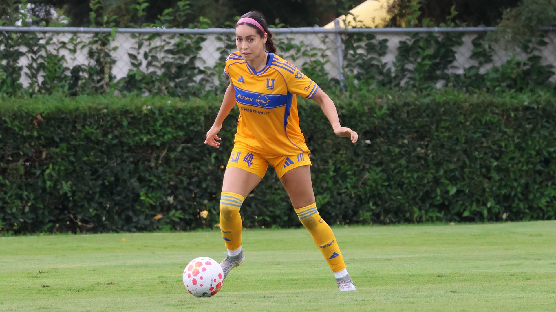 Greta Espinoza: “Tigres femenil llega motivado, ilusionado y listo para desplegar su mejor fútbol”