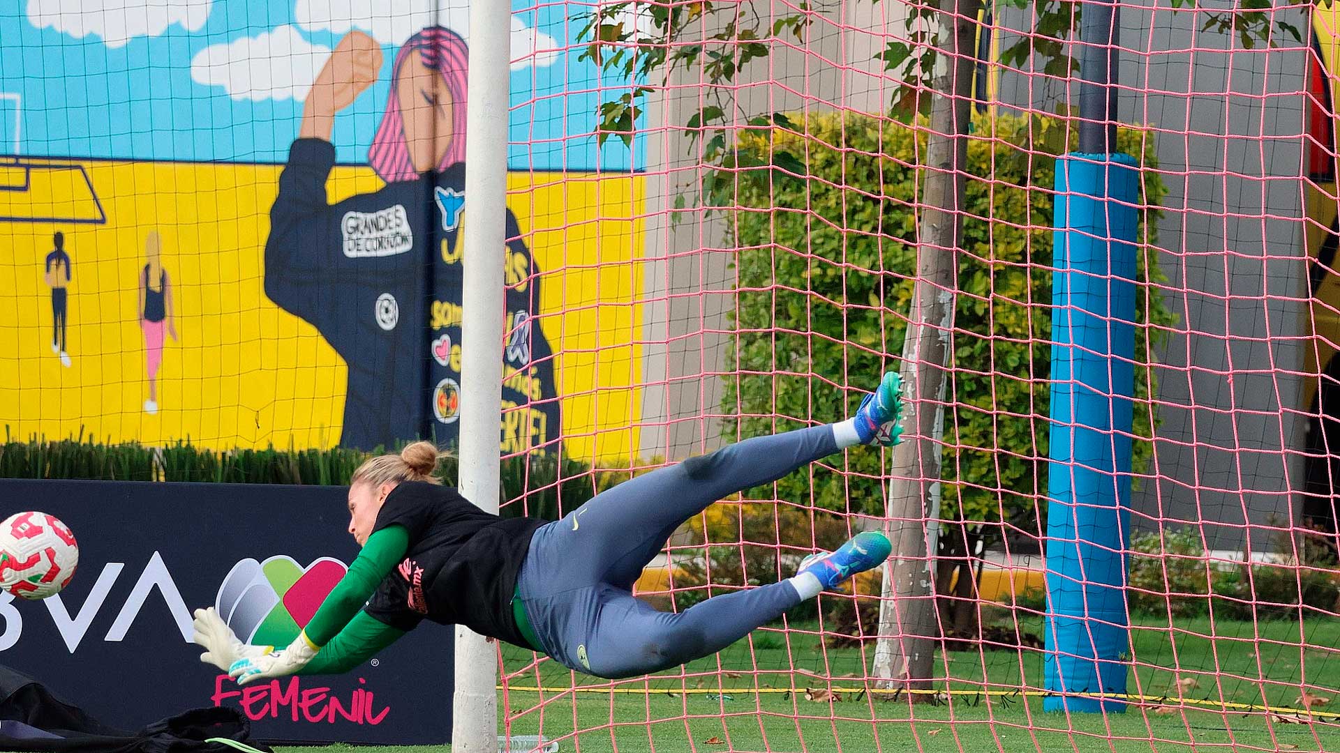 Sandra Paños defiende la llegada de extranjeras a la Liga MX Femenil: “Venimos a sumar, no a quitar”