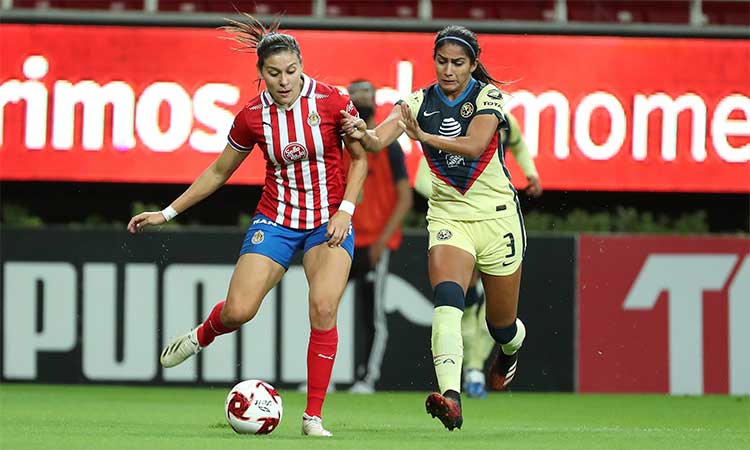 América venció 2-1 a Chivas en el Clásico Nacional femenil.