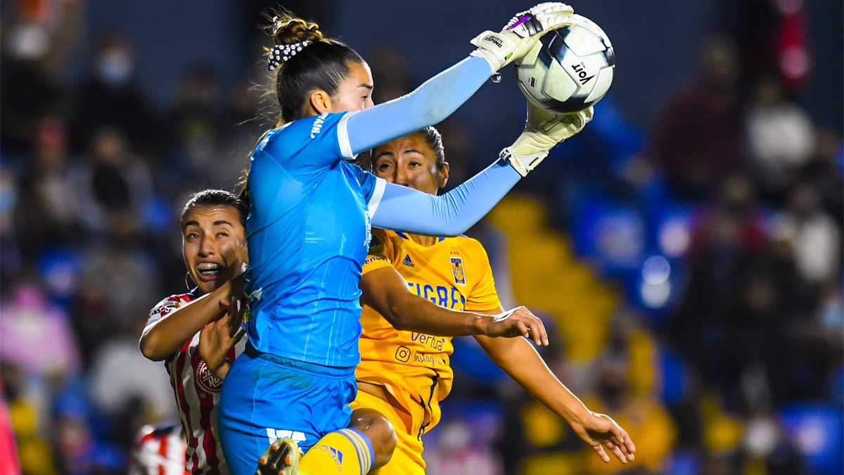 Tigres femenil 1-1 Chivas; Uchenna Kanu se estrena como goleadora de las Amazonas