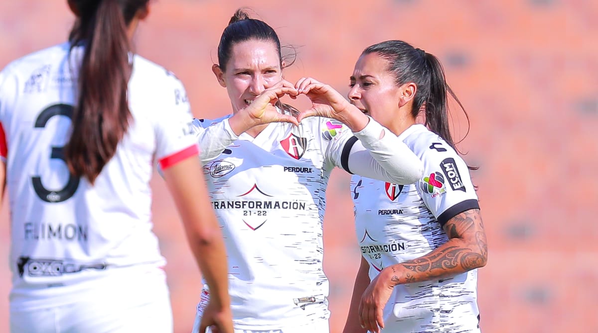 Querétaro 3-1 Atlas femenil; las rojinegras ganan con hat-trick de Adriana Iturbide