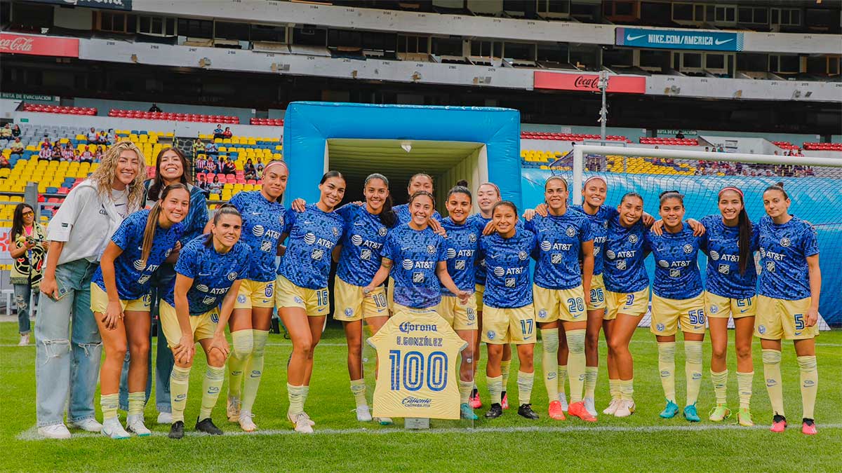 América Femenil: Eva González, reconocida tras cumplir 100 partidos con las Águias