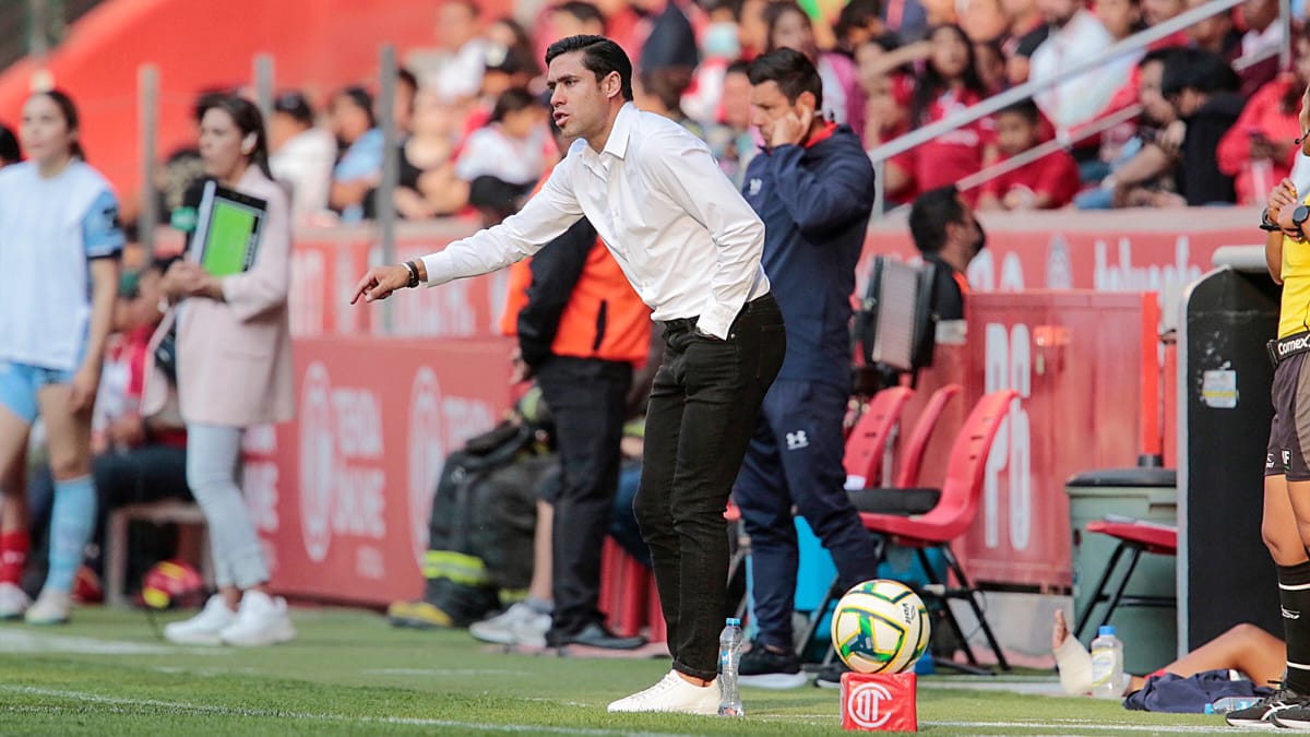 Gabriel Velasco, DT de Toluca femenil: “Estoy 100% seguro que la liguilla depende de nosotras”