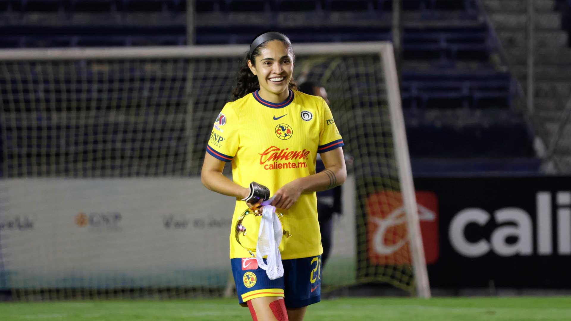 Daniela Espinosa, la leyenda del América Femenil, espera con tranquilidad su oportunidad en el Clausura 2025