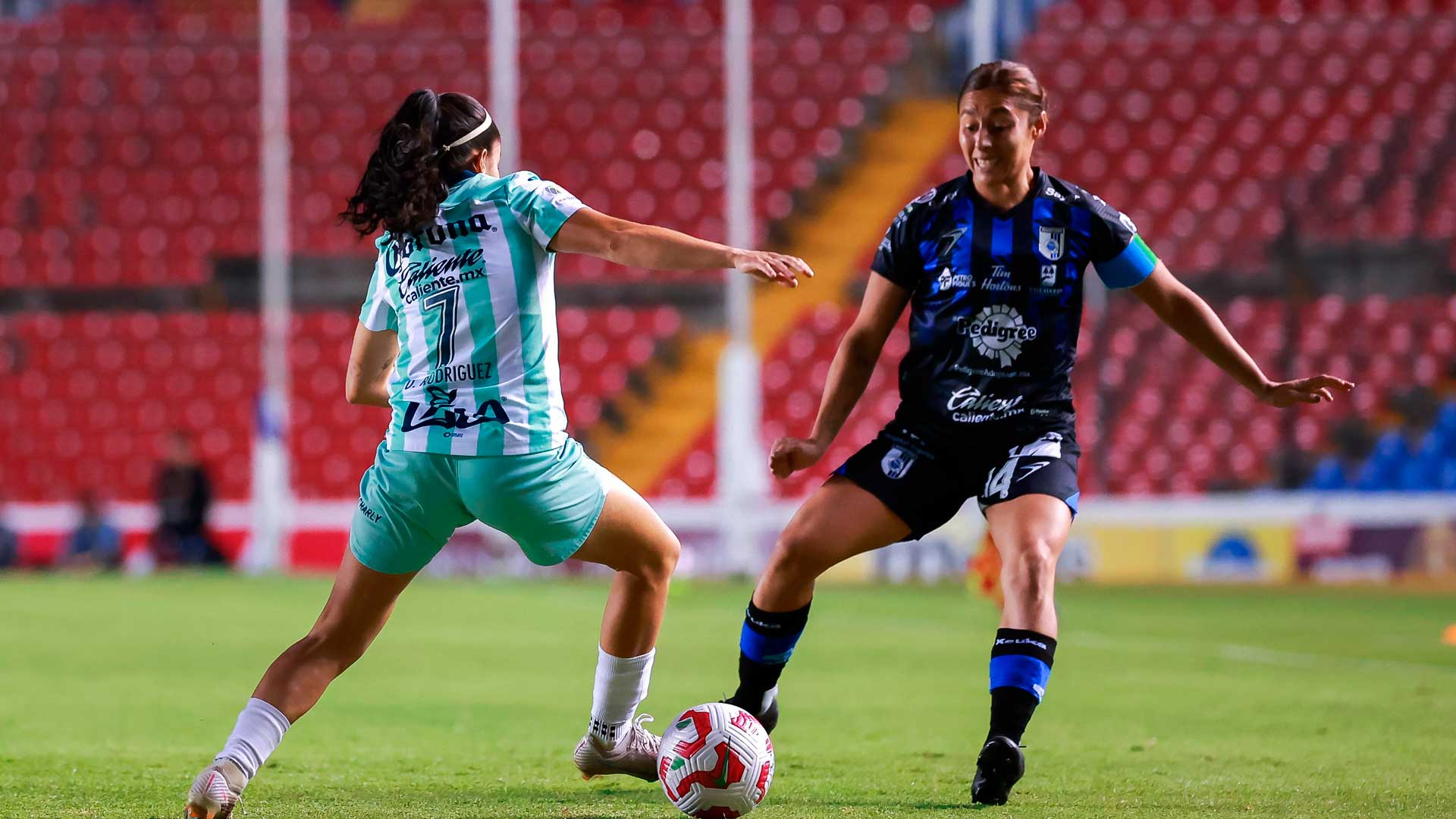 Querétaro Femenil golea 3-0 a Santos en el último partido de la DT Karla Maya