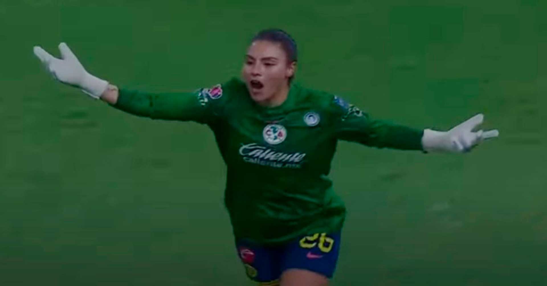 Karen Luna, la lateral que se convirtió en portera en el Clásico Nacional Chivas vs América femenil 