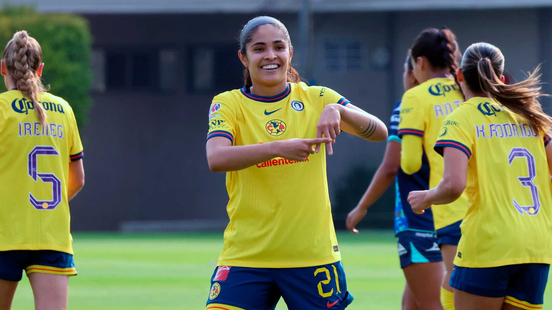 Daniela Espinosa lidera la tabla de goleadoras del América Femenil tras la goleada ante Puebla