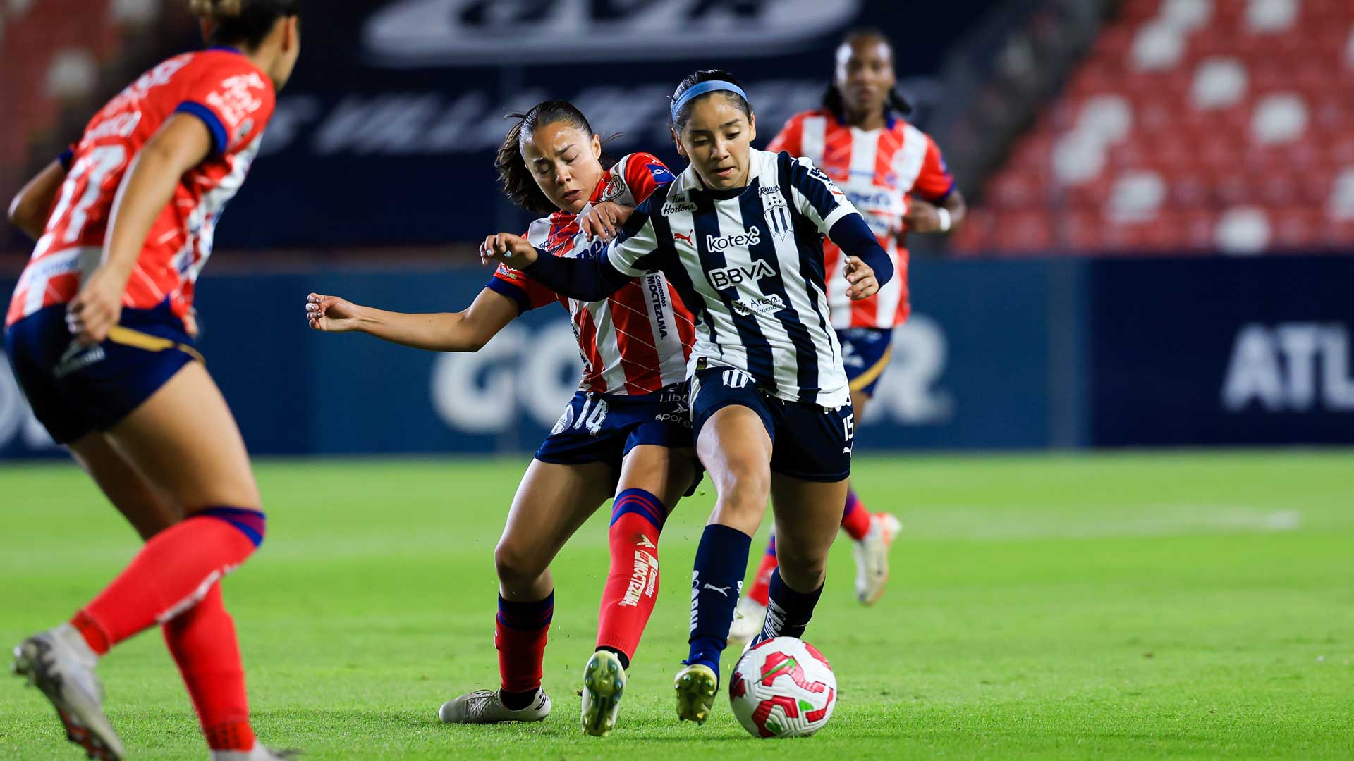 Atlético de San Luis femenil vence por primera vez a Rayadas con gol de Anette Vázquez 