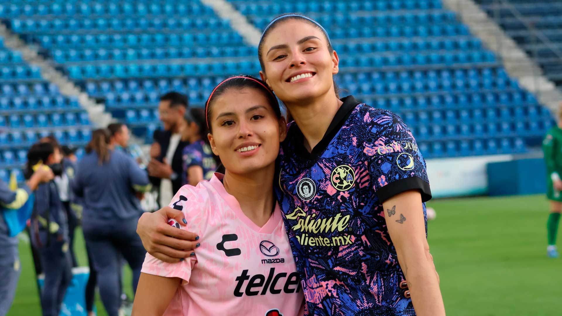 Selene Cortés y Karen Luna, grandes amigas y excompañeras en Tigres Femenil, se reencuentran en el América vs León