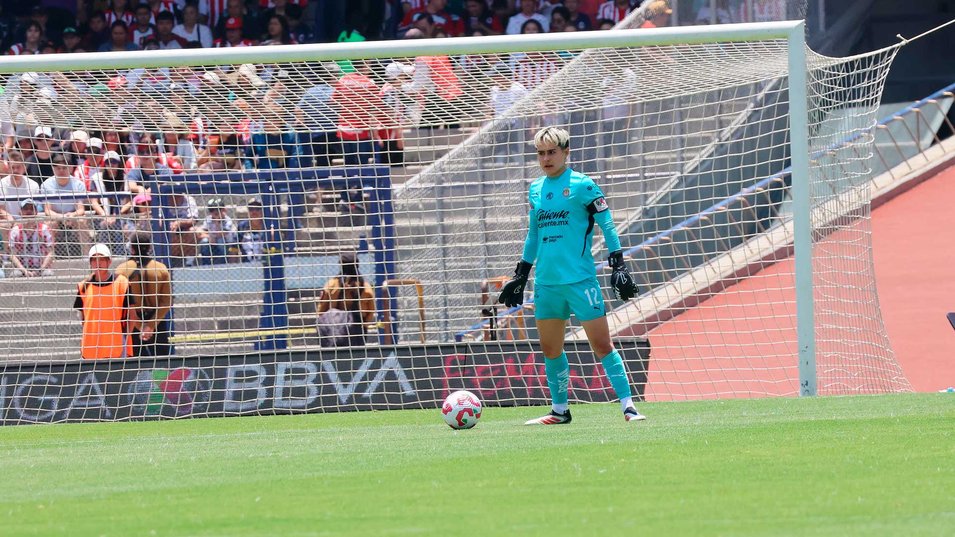 Blanca Félix, el alma bajo los tres palos en el histórico pase de Chivas a Semifinales
