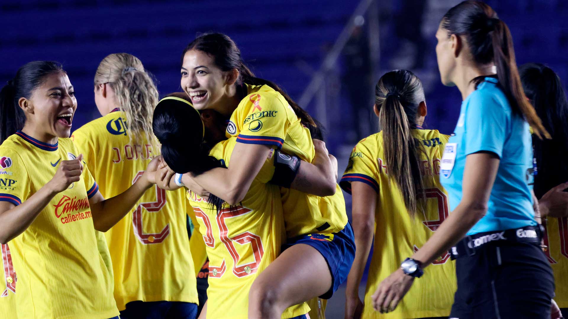 Montserrat Saldívar brilla con doblete en la goleada del América Femenil ante Juárez