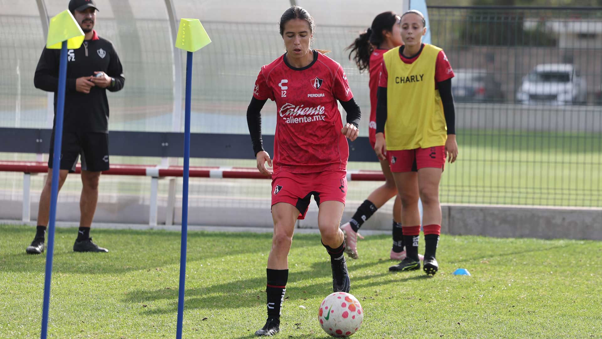 Maritza Maldonado y Atlas Femenil apuntan a los tres puntos en Querétaro