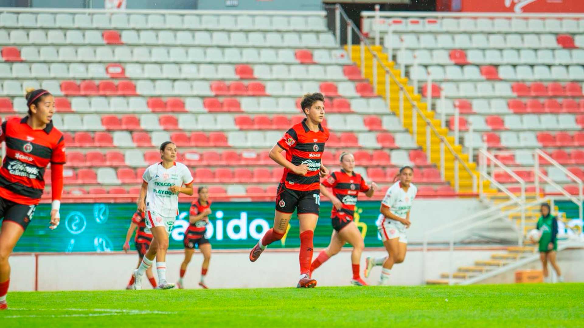 Xolos Femenil aplasta a Necaxa con doblete de Borgella