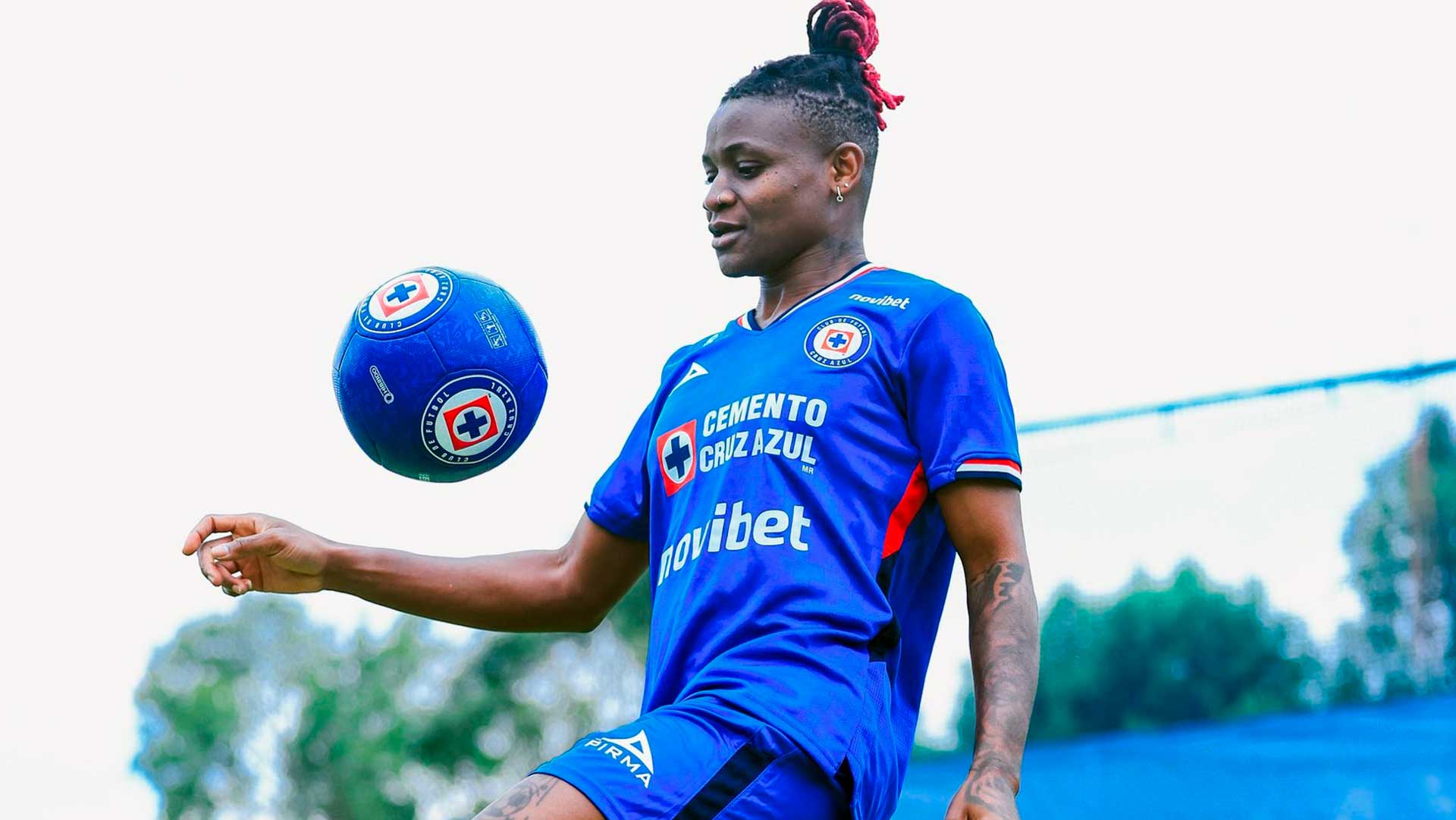 Uchenna Kanu, mundialista y campeona, es nueva jugadora de Cruz Azul Femenil