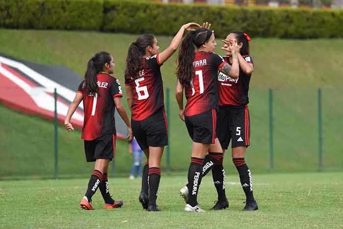 Atlas gana con hat-trick de Fabiola Ibarra, incluido un gol olímpico