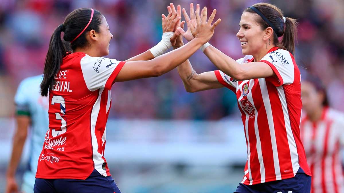 Chivas femenil 4-0 Cruz Azul; Joaquín Moreno, DT Interino, debuta y gana 