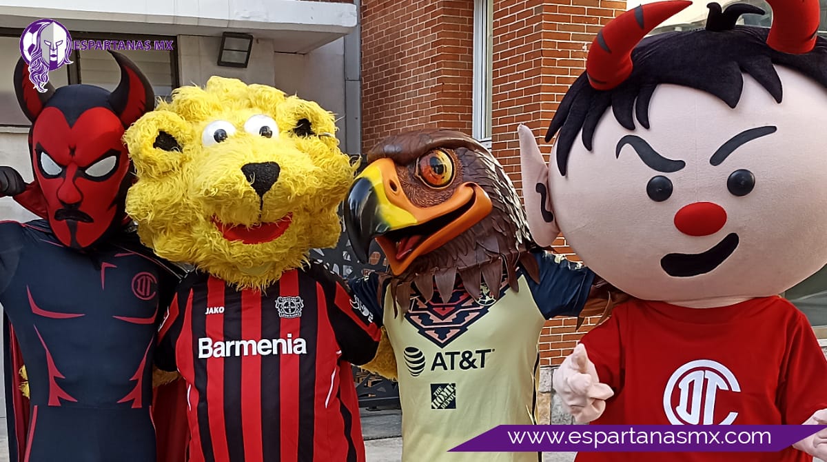 Mascotas de America Toluca y Bayer Leverkusen