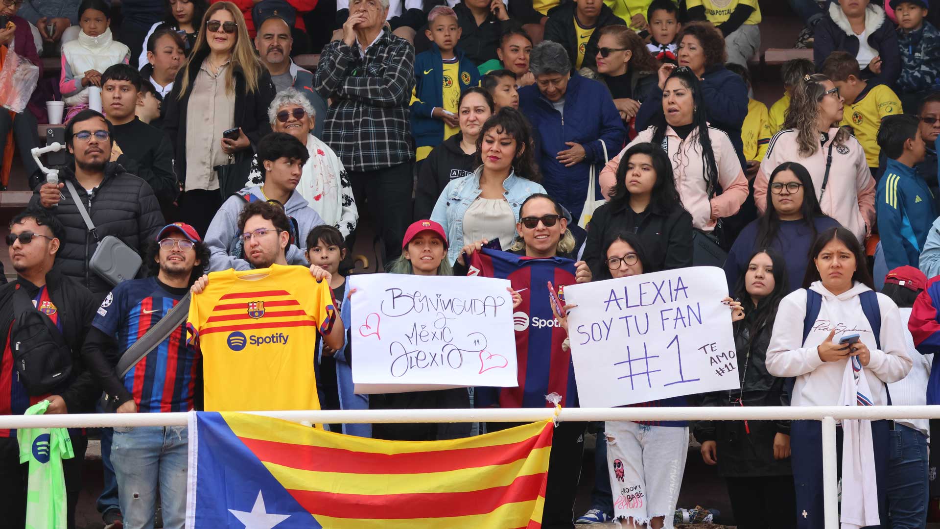 Fiebre por Alexia Putellas: así fue su encuentro con la afición en Azcapotzalco en cancha rehabilitada por Scotiabank