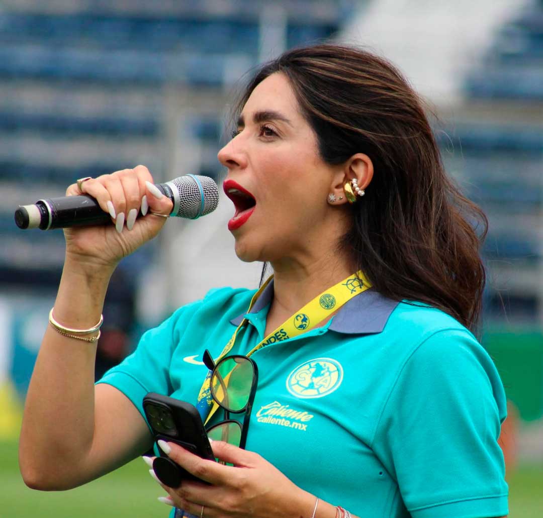 nina cervantes cuadrada