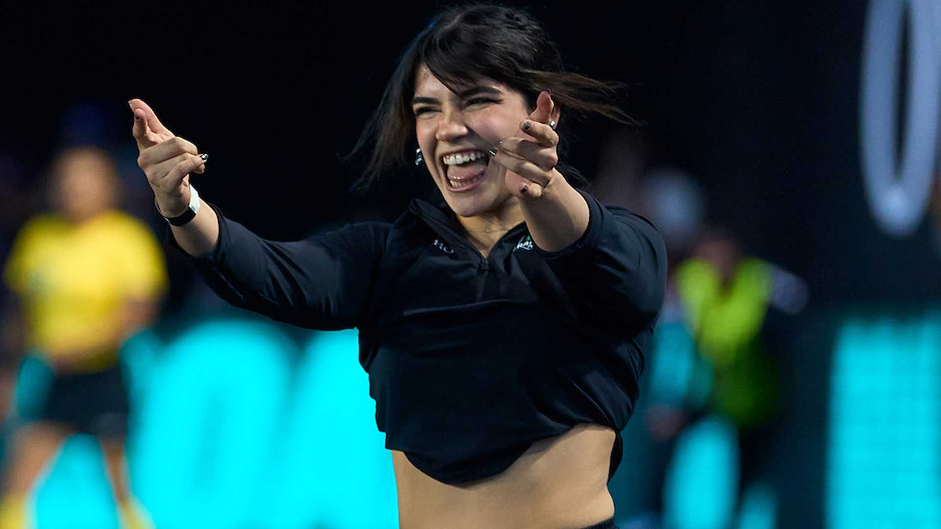 Alana Flores celebra goleada de Raniza con acrobacia y meme 