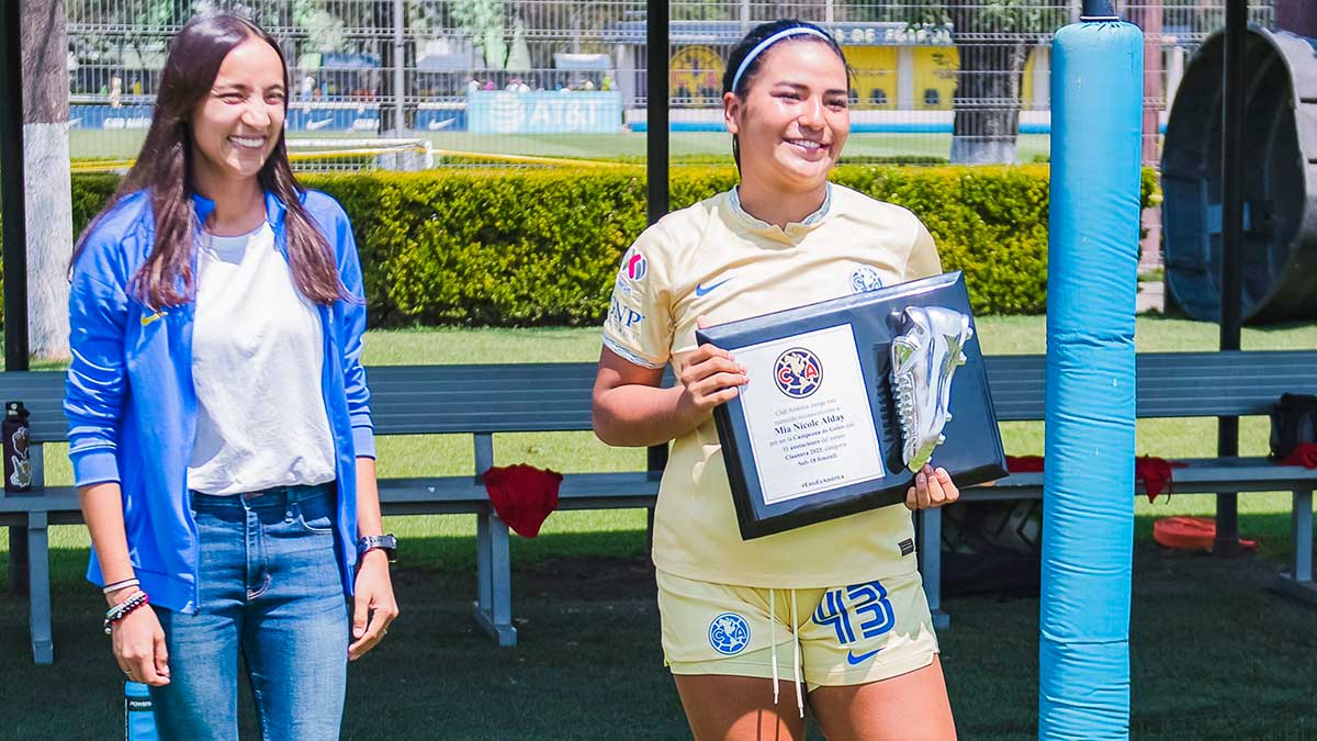 mia adalay reconocimiento america femenil sub 18